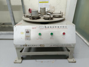 Máy mài mòn bề mặt gạch OPACONTROL